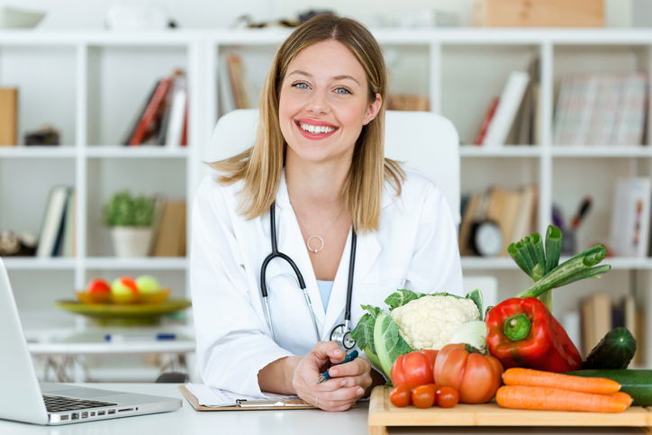 Blog Image: Science Says Eating Healthier Isn’t Complicated Blog Image: Science Says Eating Healthier Isn’t Complicated