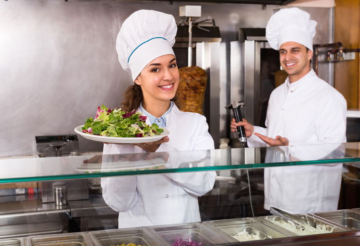 Blog Image: Be a Mindful Eater Whenever You Eat Out Blog Image: Be a Mindful Eater Whenever You Eat Out