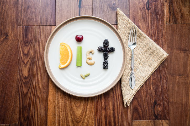 Blog Image: Losing Weight Is Hard, So Pick a Diet That Works for You Blog Image: Losing Weight Is Hard, So Pick a Diet That Works for You