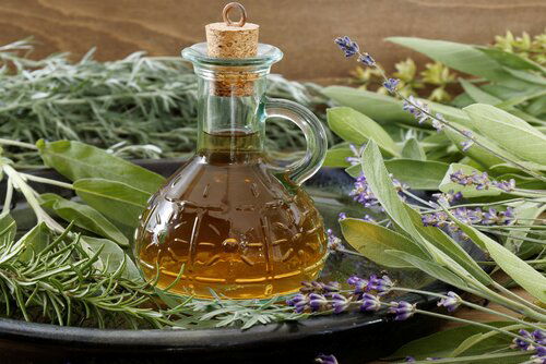 Blog Image: The Truth About Apple Cider Vinegar