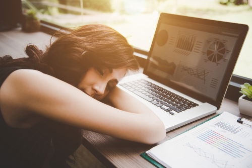 Blog Image: Take a Power Nap to Avert Boredom Eating Blog Image: Take a Power Nap to Avert Boredom Eating