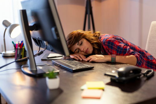 Blog Image: Take a Power Nap to Avoid Boredom Eating