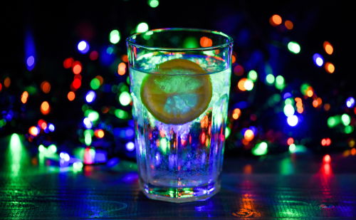 Blog Image: Drink More Water to Reduce Holiday Calorie Consumption Blog Image: Drink More Water to Reduce Holiday Calorie Consumption