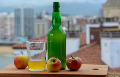 Blog Image: Does Drinking Vinegar Aid Weight Loss?