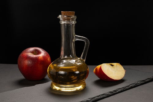 Blog Image: How Does Apple Cider Vinegar Work? Blog Image: How Does Apple Cider Vinegar Work?