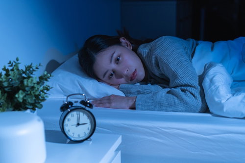 Blog Image: Signs You Should Slow or Stop Melatonin Aids