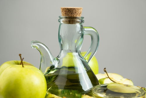 Blog Image: Debunking Benefits of Apple Cider Vinegar Blog Image: Debunking Benefits of Apple Cider Vinegar