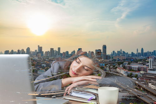 Blog Image: Restful Sleep Keeps Hunger Hormones at Bay Blog Image: Restful Sleep Keeps Hunger Hormones at Bay