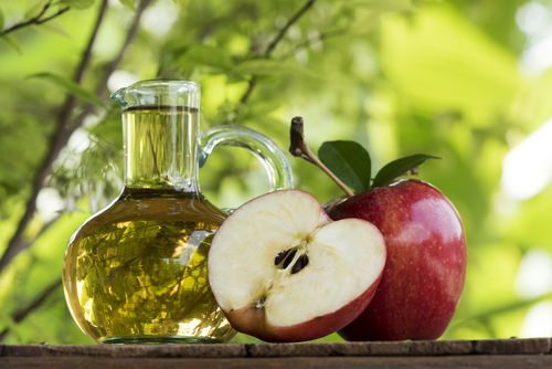 Blog Image: What’s the Deal with Apple Cider Vinegar?
