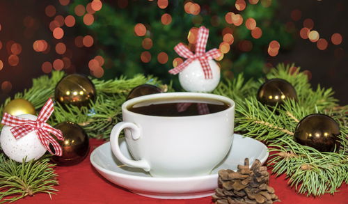 Blog Image: What if Weight Gained During the Holidays Disappeared with the Decorations?